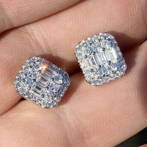 New Gorgeous Stud Earrings 925 Sterling Silver A Pair/set